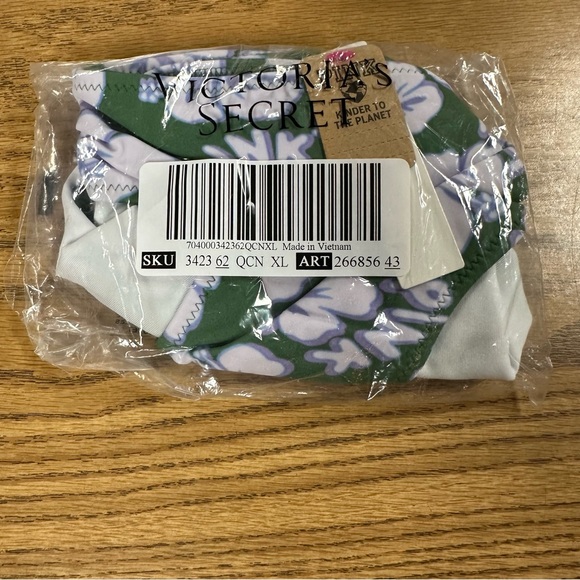 Victoria’s Secret PINK Ruched Front Bikini Bottom XL NWT Forest Pine Hibiscus 🌺 - Picture 4 of 4